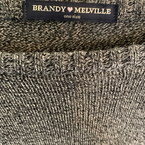 Brandy Melville gray sweater with striped sleeves - Picture 6 of 10